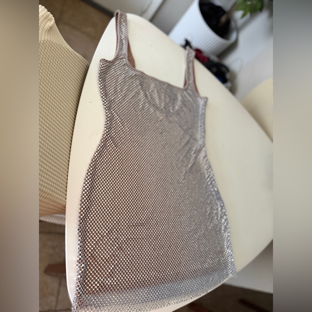 Elegant Silver Backless Dress - Picture 7 of 8